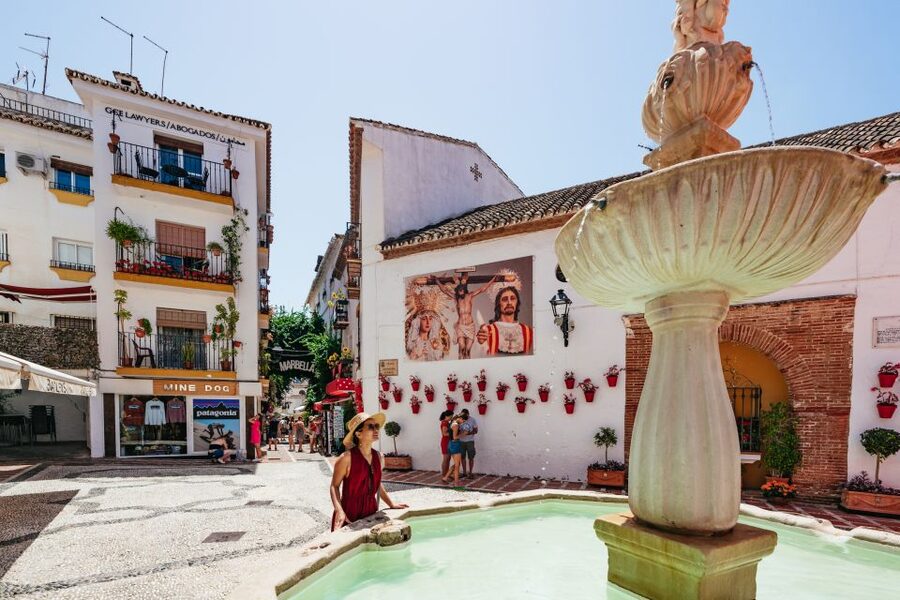 From Costa del Sol: Mijas, Marbella and Puerto Banús Tour - Mijas Pueblo: three hours in a white mountain village