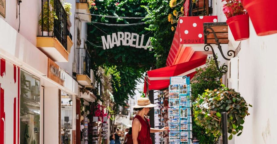 From Costa del Sol: Mijas, Marbella and Puerto Banús Tour - Puerto Banús: 45 minutes beside the famous marina