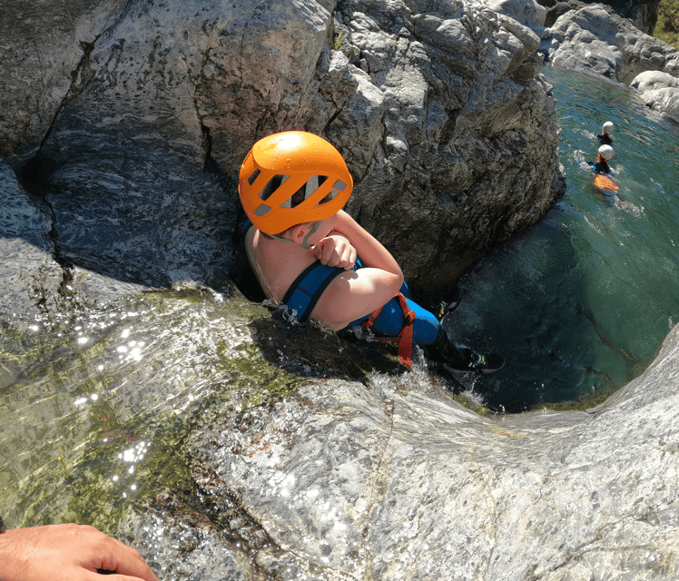 From Estepona: Guadalmina River Guided Canyoning Adventure - Snacks, drinks, and photos after the action