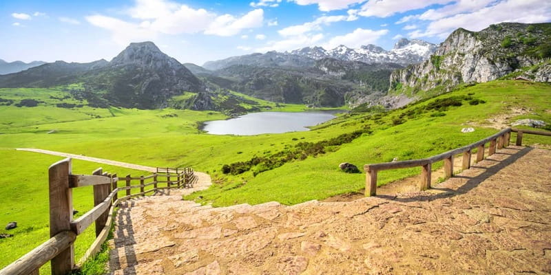From Gijón: Covadonga, Cangas de Onís, and Lastres Day Trip - Why this day trip works without a car