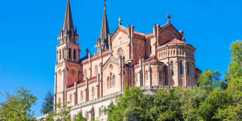 From Gijón: Covadonga, Cangas de Onís, and Lastres Day Trip - Covadonga’s Basilica and sacred cave