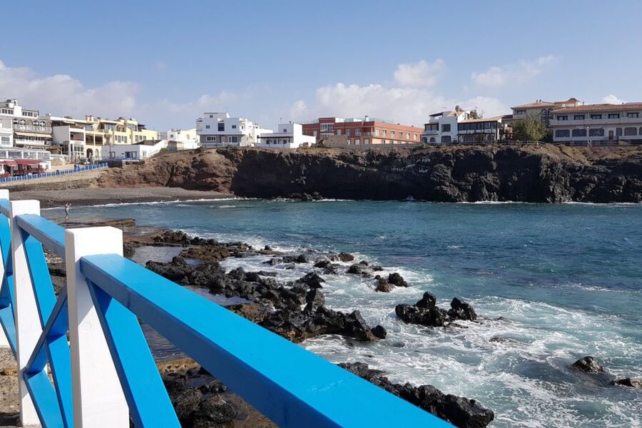 From Lanzarote: Day Trip to Fuerteventura and Corralejo - Who should book this Fuerteventura trip?
