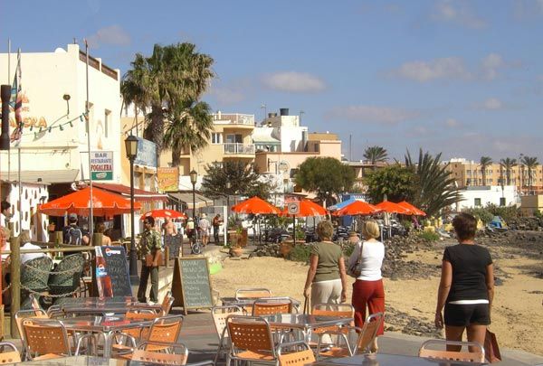 From Lanzarote: Round-Trip Ferry Transfer to Fuerteventura - Comfort, accessibility, and who should book