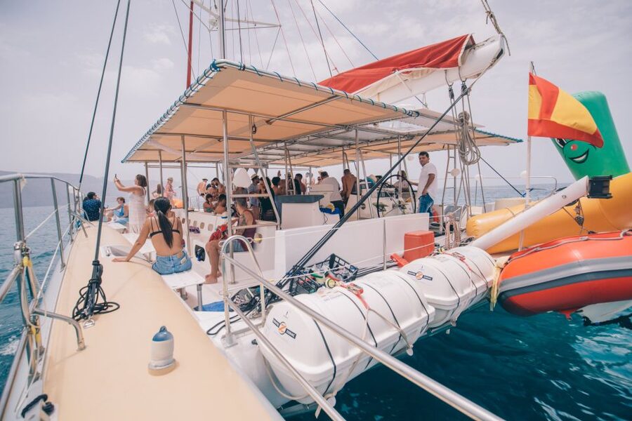 From Lanzarote: Sailing Day Trip Around La Graciosa - Kayaking, Snorkeling, Or Simply Taking It Easy