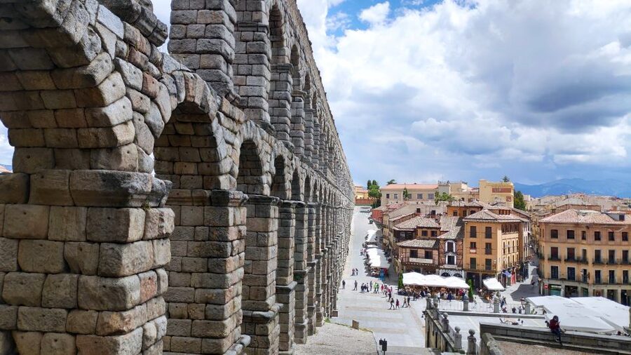 From Madrid: Avila and Segovia Full-Day Tour - The one-hour ride to Segovia