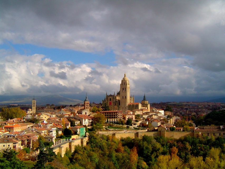 From Madrid: Ávila and Segovia Guided Day Trip - Ávila’s cathedral and religious sights