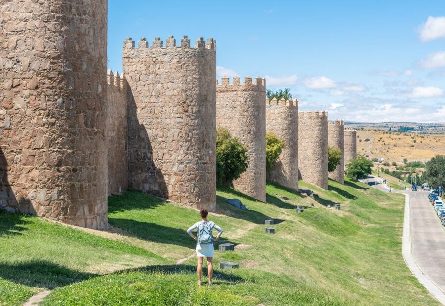 From Madrid: Day Trip to Ávila and Salamanca w/ Guided Tour - The ride to Salamanca
