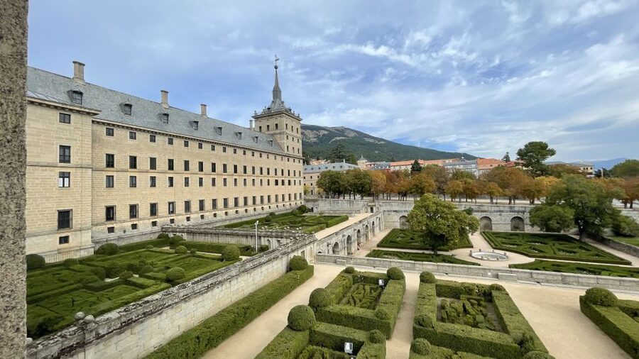 From Madrid: Escorial Monastery and the Valley of the Fallen - The rooms and artworks inside San Lorenzo
