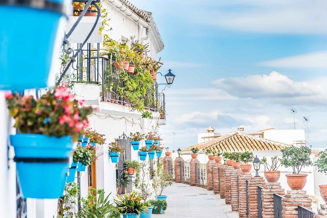 From Madrid: Gems of Andalusia 6-Day Sightseeing Tour - Day 1: Roman Mérida and the road to Córdoba