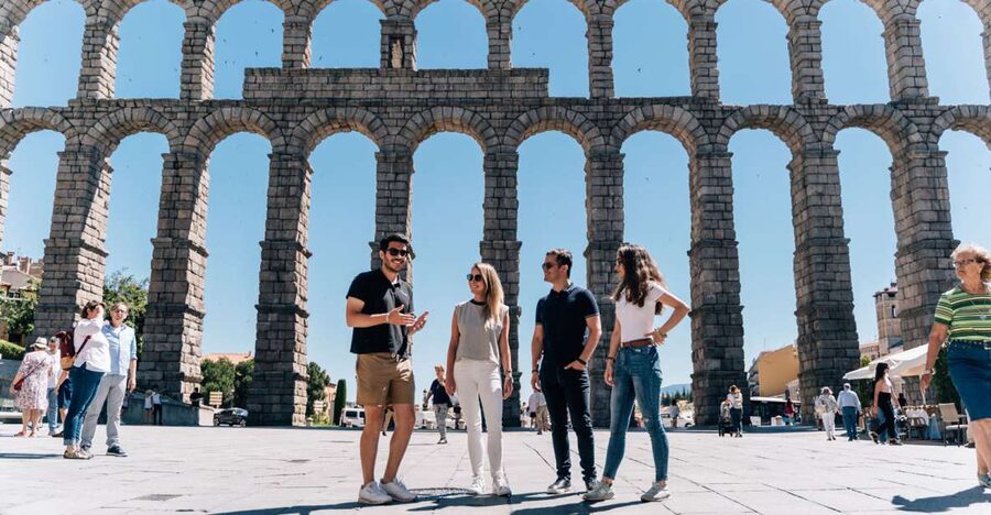 From Madrid: Segovia, Ávila, and Toledo Guided Tour - Meeting in Madrid and settling into the coach
