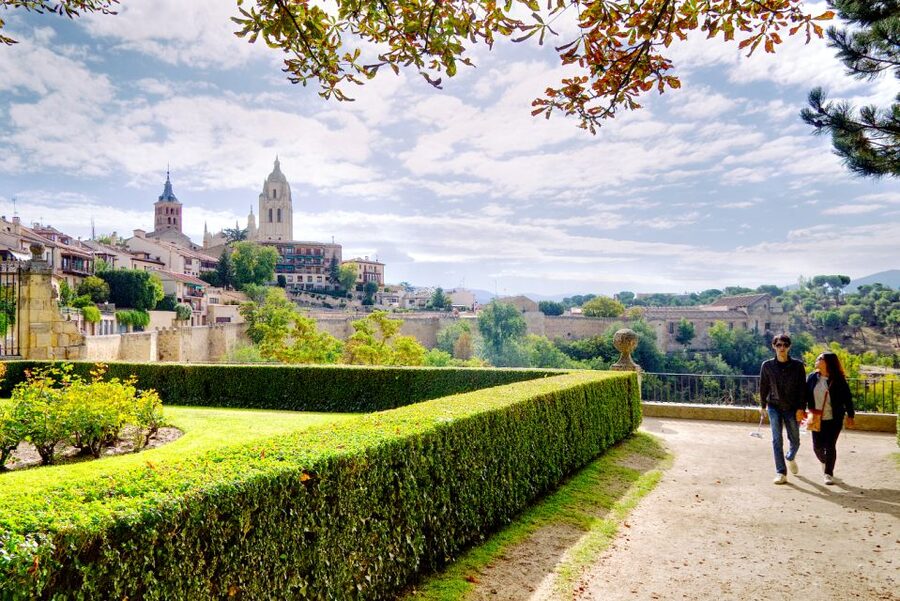 From Madrid: Segovia & Avila Day Trip with Optional Tickets - Ávila and its 11th-century walls