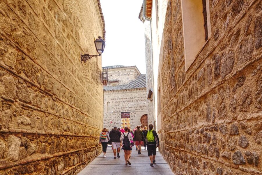 From Madrid: Toledo and Segovia Guided Day Trip - The Damasquinados Suarez stop