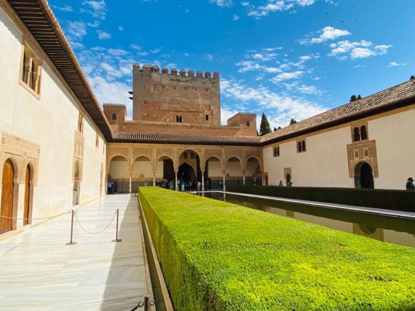 From Malaga: Alhambra Guided Tour with Entry Tickets - Why this Alhambra trip works well from Malaga