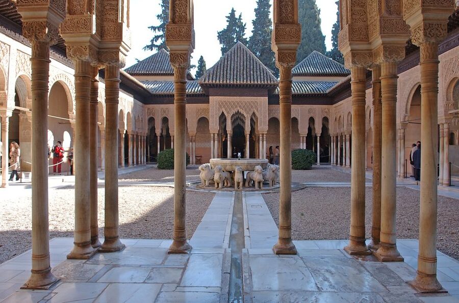 From Malaga: Alhambra Guided Tour with Entry Tickets - Alcazaba: the best high views of Granada