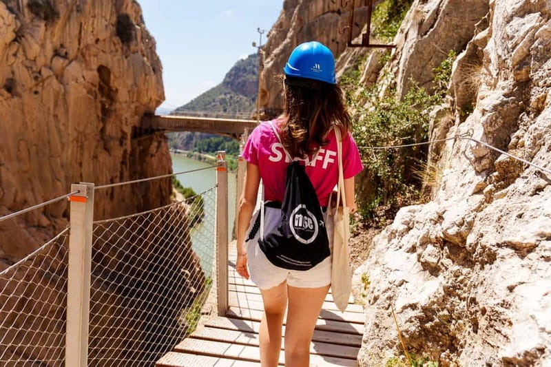 From Málaga: Caminito del Rey Day Trip & Guided Tour - Starting the Caminito del Rey walk
