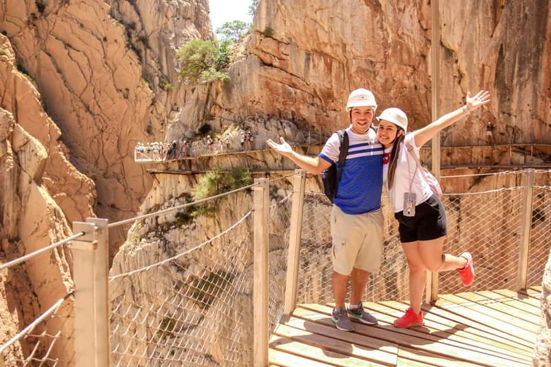 From Málaga: Caminito del Rey Day Trip & Guided Tour - Timing, rest, and the return to Málaga