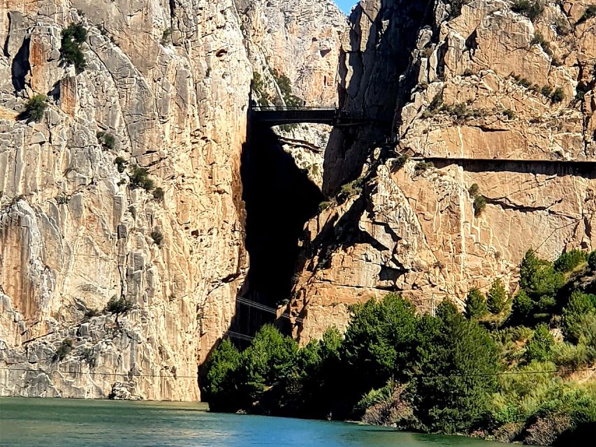 From Malaga: Caminito del Rey/White Village Tour & Tapas - Meeting the guide near Málaga María Zambrano station