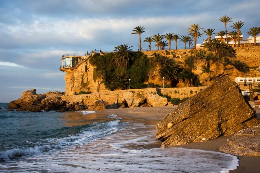 From Malaga: Nerja and Frigiliana Tour - How the eight-hour schedule feels