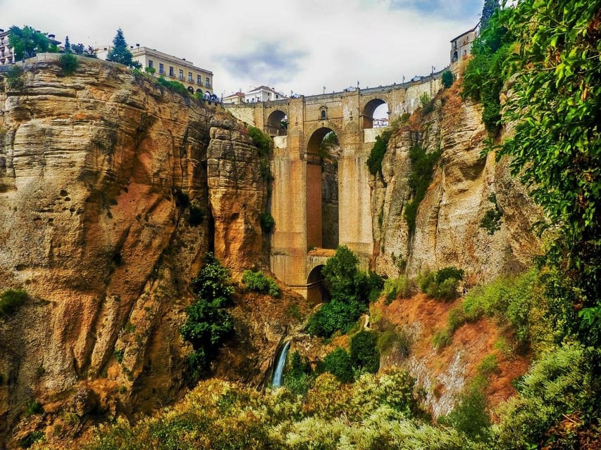 From Malaga: Ronda and Setenil de las Bodegas Day Trip - Meeting the bus outside Hotel NH