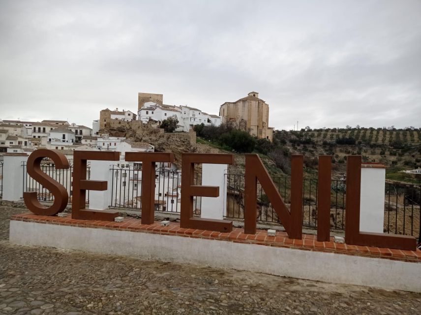 From Málaga: Ronda+Setenil de las Bodegas with Little Train - Who should book this Andalusian day trip?