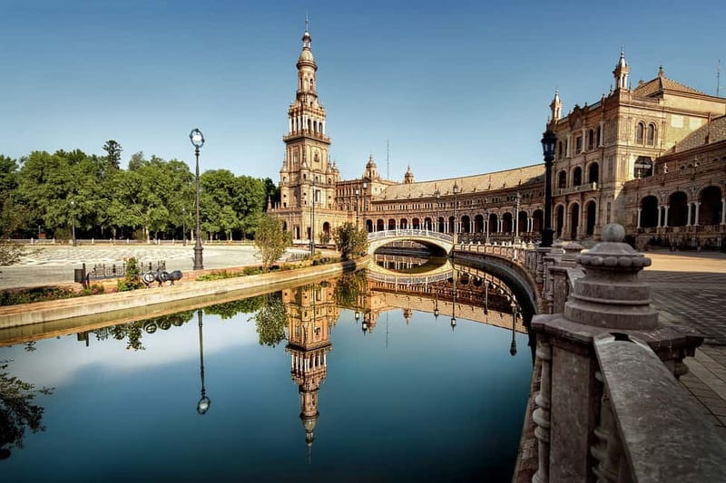 From Malaga: Seville Day Trip with Real Alcázar Tickets - Why this Seville day trip works from the Costa del Sol