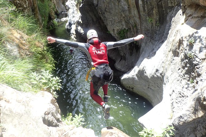 From Marbella: Canyoning Tour in Guadalmina Canyon - What the Guadalmina Canyon route is really like