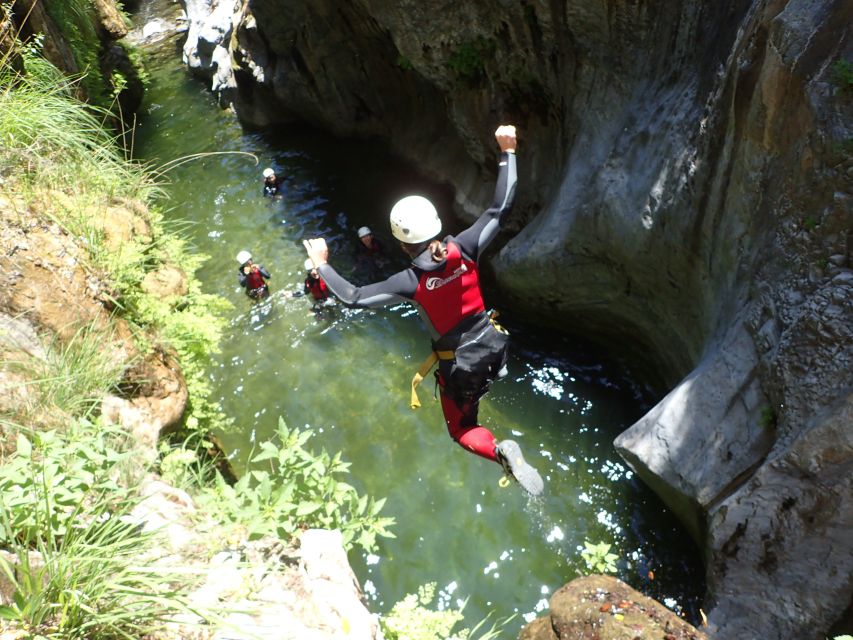 From Marbella: Guadalmina River Guided Canyoning Adventure - From Parque Torre Leonera to the canyon