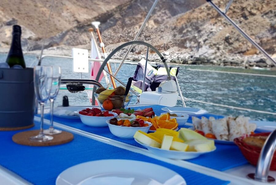 From Puerto de Mogán: Sailboat Trip with Food and Drinks - Coastal Views Between the Beaches