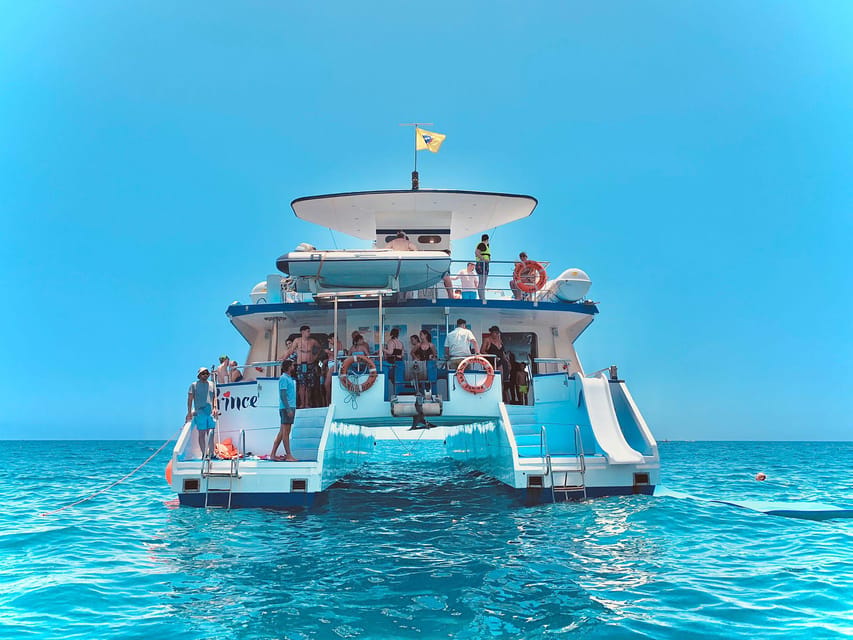From Puerto Rico: Boat trip along the coast w/ Food & Drinks - Leaving Puerto Rico on Princesa Ico
