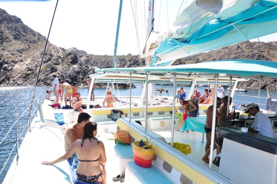 From Roses: Catamaran Cruise Cap Norfeu - Cadaqués - Setting out from Roses on the Magic catamaran