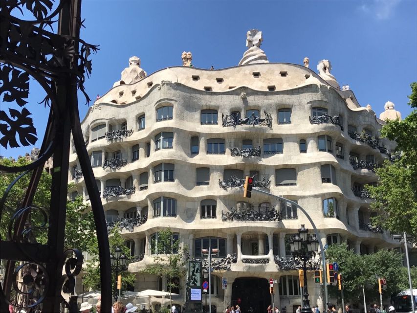 From Salou: Full Day Barcelona Panoramic Tour with Free Time - Why this Salou to Barcelona trip makes sense