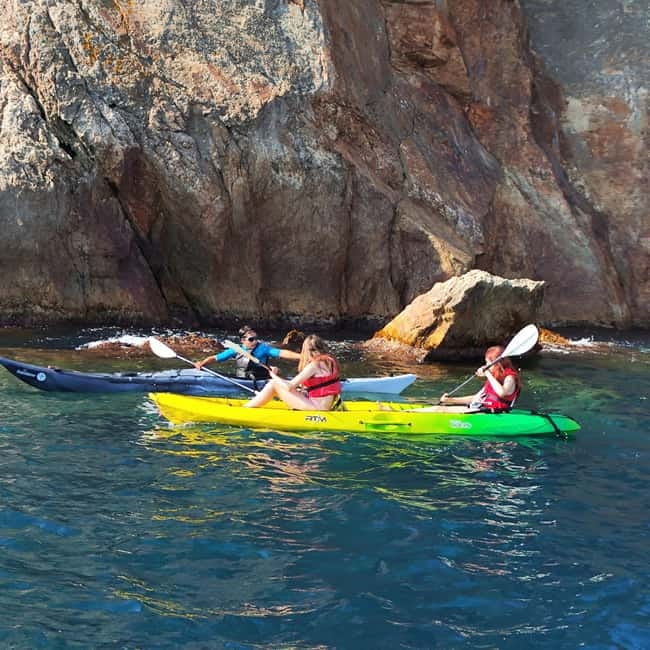 From Sant Feliu de Guíxols: Kayak and Snorkel in Costa Brava - Guides who keep beginners comfortable
