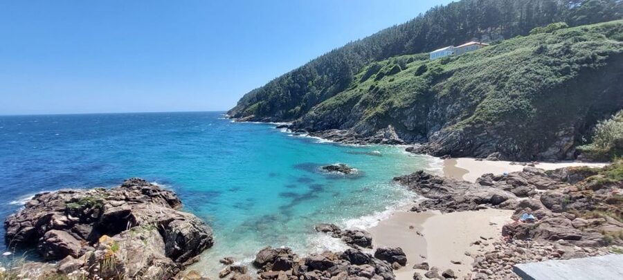From Santiago: Finisterre, Muxia & Costa da Morte Excursion - The guides make the long day easier