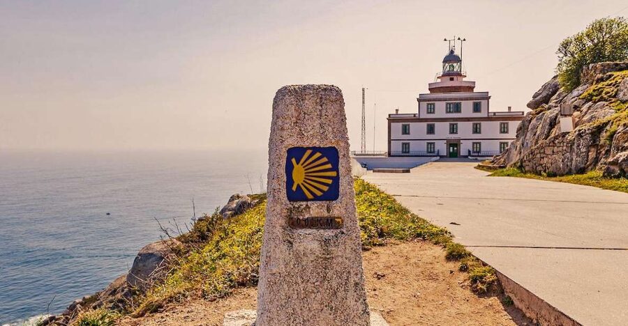 From Santiago: Finisterre, Muxia & Costa da Morte Excursion - Ponte Maceira and the first river views