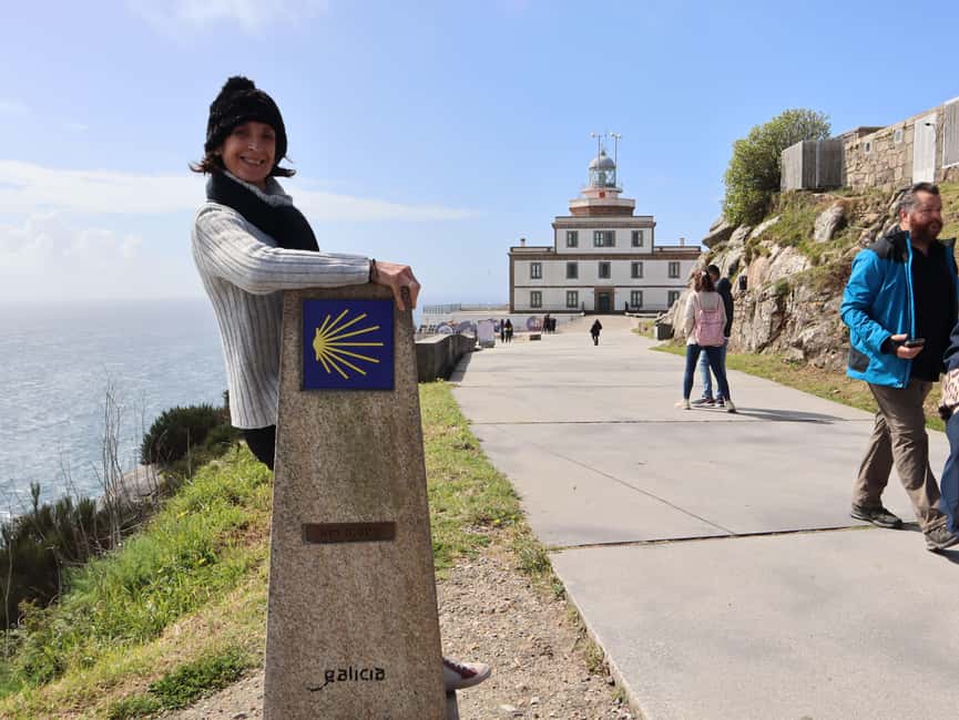 From Santiago: Finisterre, Muxia, Ézaro - 7 stops day tour - Carnota’s hórreo and the practical side of rural Galicia