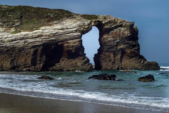 From Santiago: Lugo & Cathedrals Beach Guided Excursion - Ribadeo and the long lunch stop
