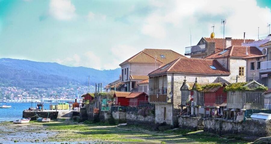 From Santiago: Rías Baixas Galicia Seafood & Wine Day Tour - Key points to know before you book
