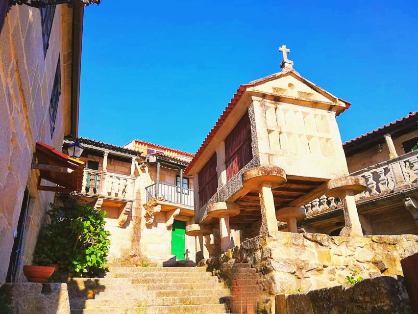 From Santiago: Rías Baixas Galicia Seafood & Wine Day Tour - O Grove gives you 90 minutes for lunch