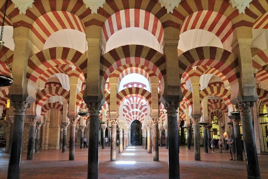 From Seville: Córdoba and Mosque Cathedral Full-Day Tour - Walking the Judería before the main monument