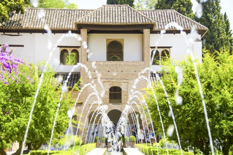 From Seville: Granada & Alhambra Tour with Optional Ticket - The return to Seville