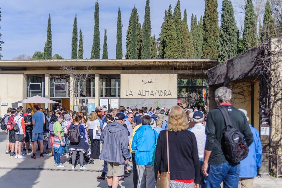 From Seville: Granada Day Trip Alhambra and Albaycin - Inside the Alhambra: three hours of palace history