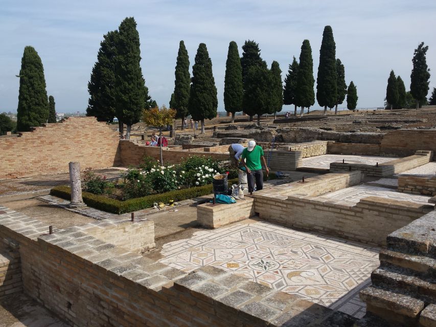 From Seville: Italica Roman City & Medieval Monastery Tour - Key things to know before visiting Italica