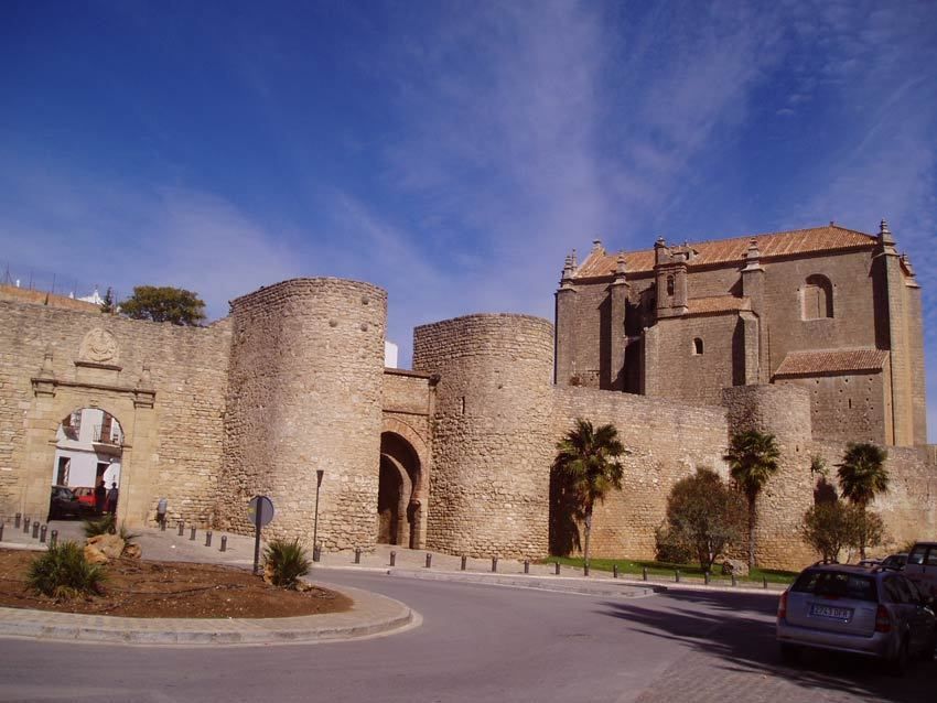 From Seville: White Villages and Ronda Full-Day Trip - Zahara de la Sierra and the white-village rhythm