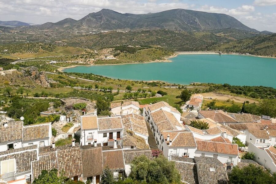 From Seville: White Villages and Ronda Tour - Ronda and the Tajo gorge