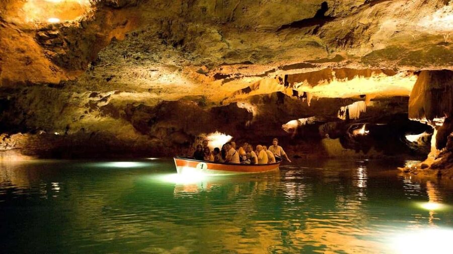 From Valencia: Caves of San José Guided Tour & Boat Ride - The Caves of San José in context