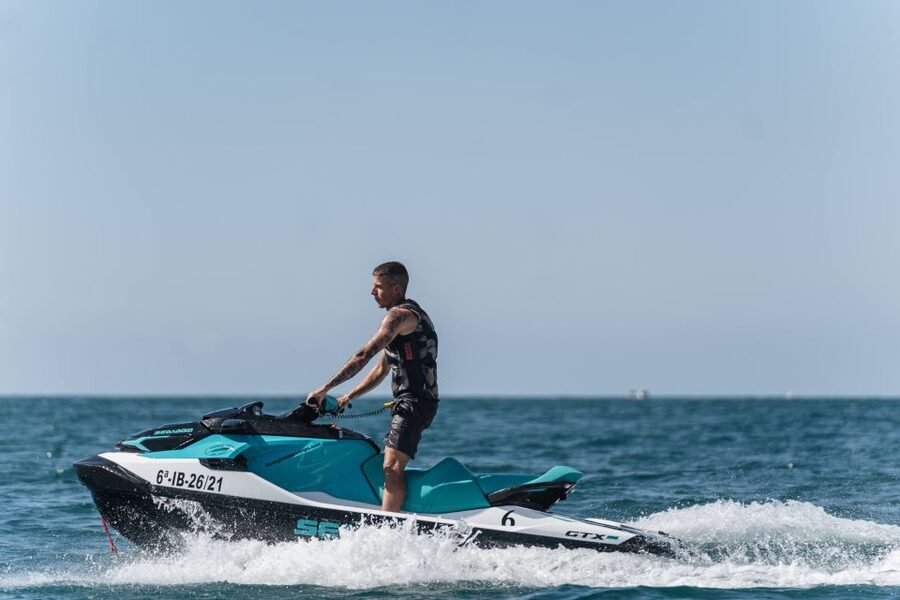 Fuengirola: Best Jet Ski Rental - How the age rules affect families