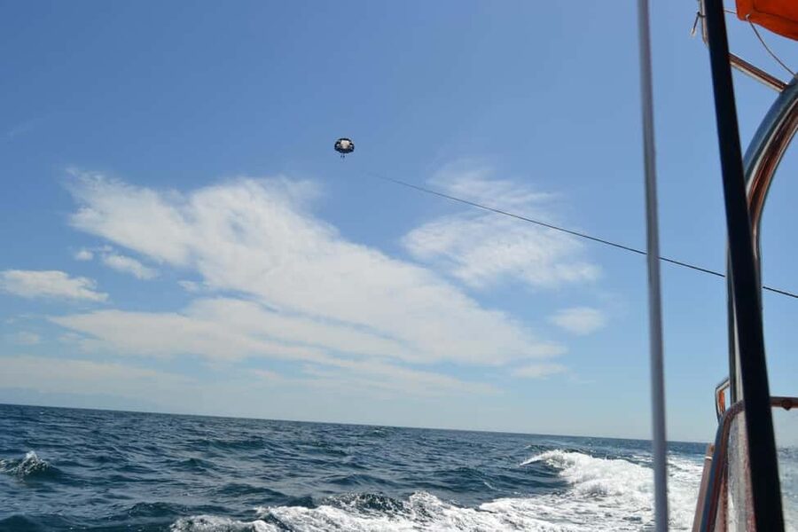 Fuengirola: Deluxe Parasailing Flight from Fuengirola Port - Who will enjoy this most?