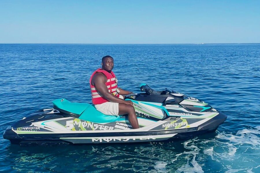 Fuengirola: Jet Ski Rental - Sport mode and the thrill of open water