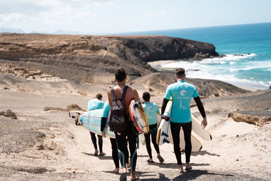 Fuerteventura: Surfing Lesson in the south of Fuerteventura - Who should book this Fuerteventura surf course?