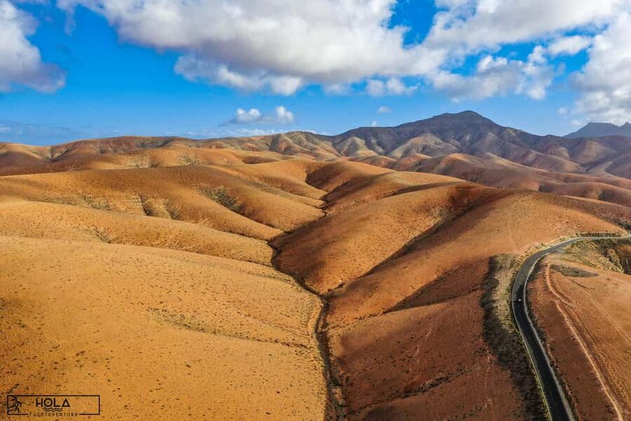 Fuerteventura: Top 5 Instagram Spots Full-Day Tour & Tapas - Popcorn Beach is strange, photogenic, and worth handling carefully